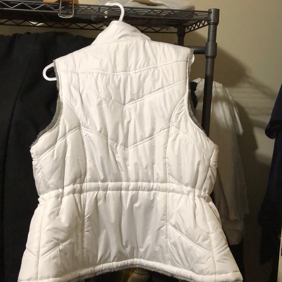 Vest - Picture 2 of 5